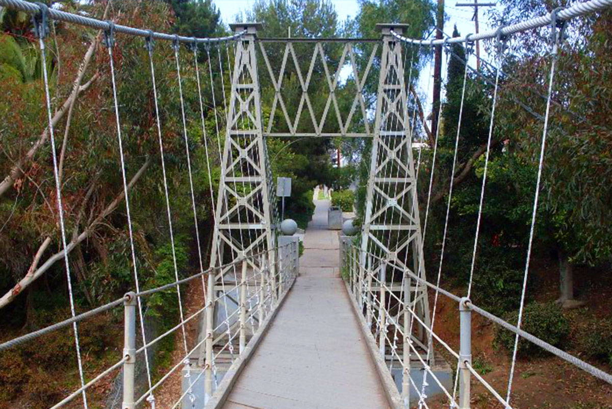 Spruce Street Suspension Bridge