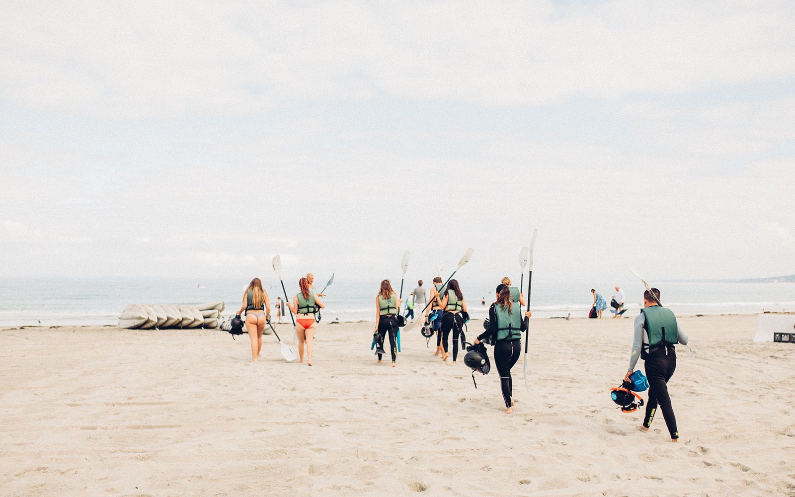 A private group kayak tour in La Jolla, San Diego with Everyday California.