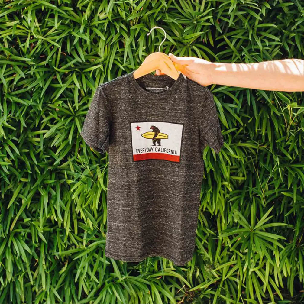 Everyday California El Joven Tee Charcoal - Classic California shirt for kids featuring the California Grizzly